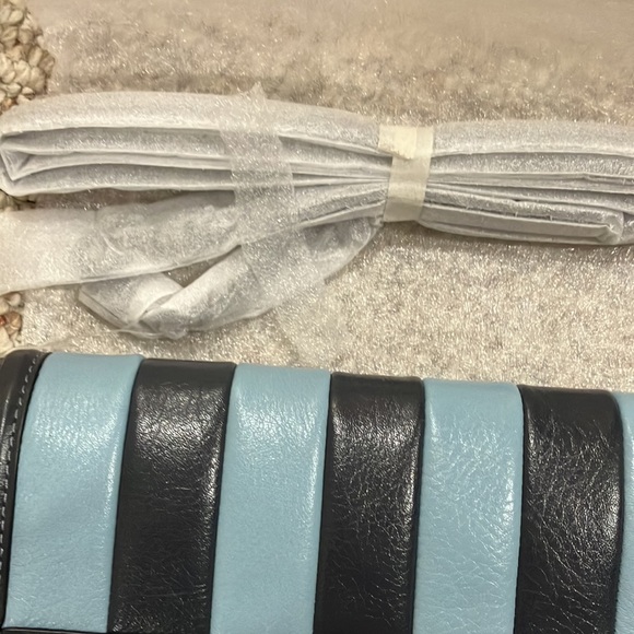 Coach Hutton Clutch With Colorblock Quilting 856 - Picture 8 of 14